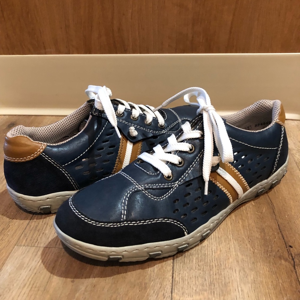 Rieker Women’s Sneakers *NWOT*